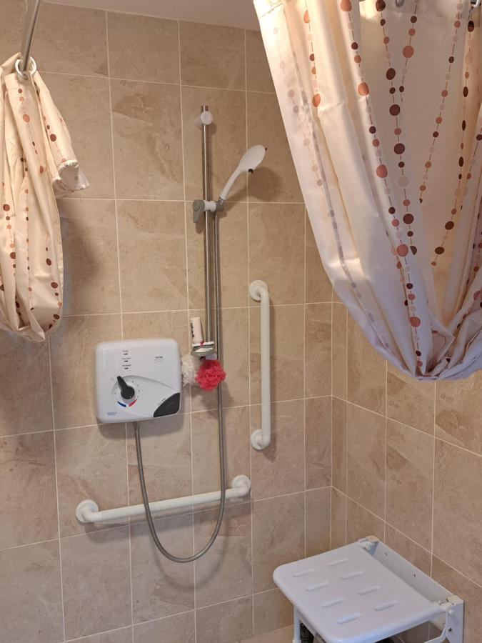 Budget Double Room In City Килкенни Экстерьер фото